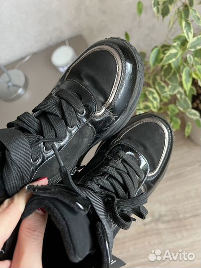 Ботинки демисезонные для девочки 35 размер