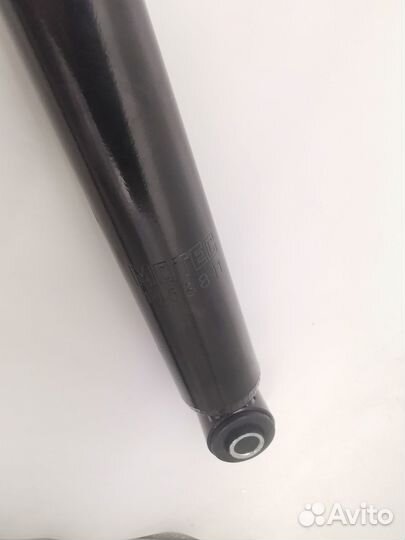 Амортизатор задний на Ford Focus 2