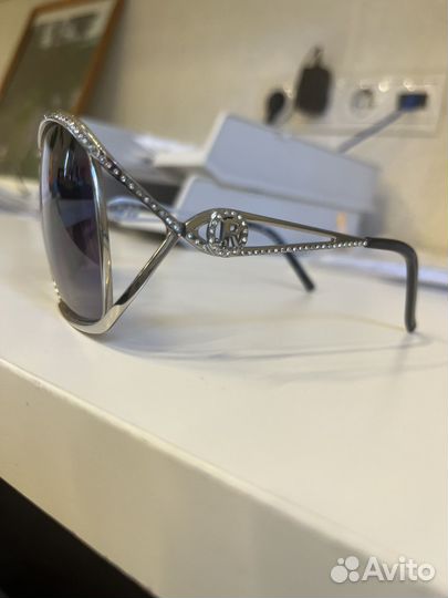 Солнцезащитные очки John Richmond