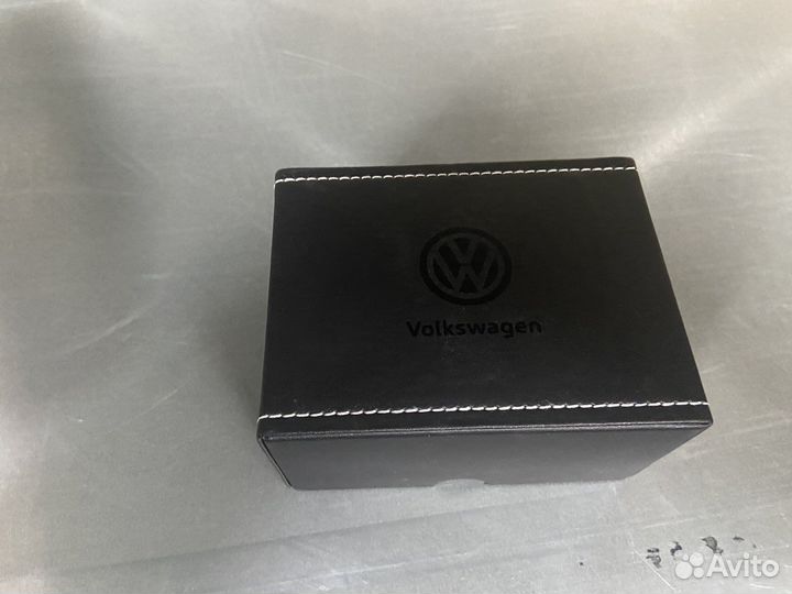 33D050800B Часы Volkswasgen с браслетом, унисекс