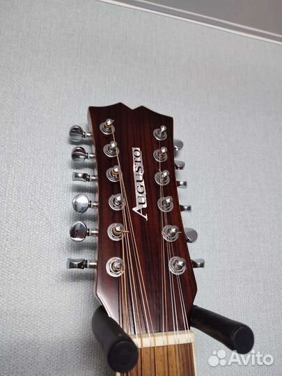 12 струнная электроакустическая гитара