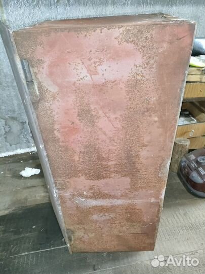 Шкаф металлический сейф