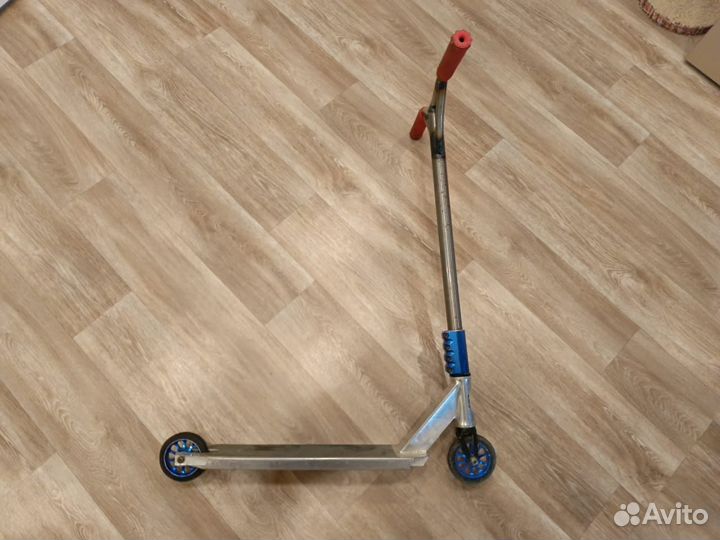 Трюковой самокат