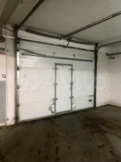 Машиноместо, 14 м²