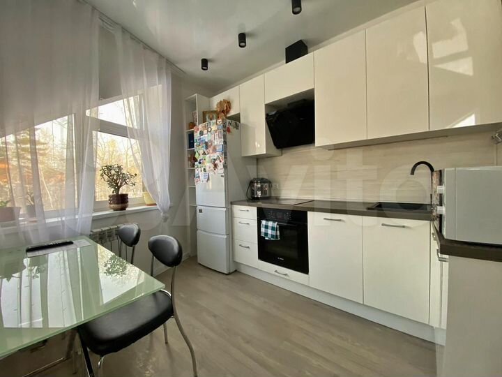 Дом 178 м² на участке 6 сот.