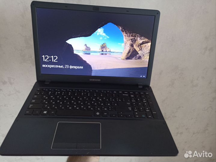 Ноутбук Samsung NP470R5E