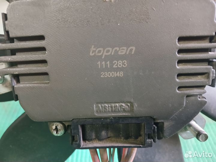 Вентилятор охлаждения радиатора Volkswagen Golf 5