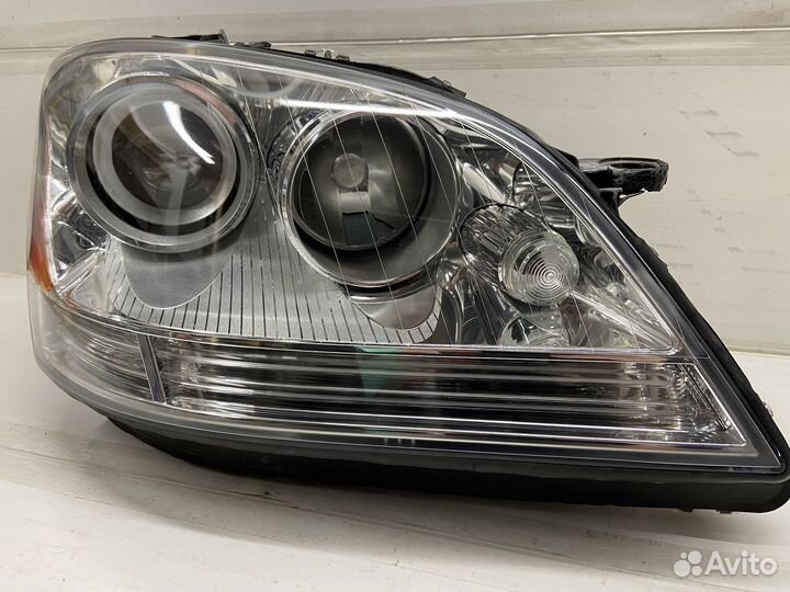 Фара правая на mercedes w164 оригинал