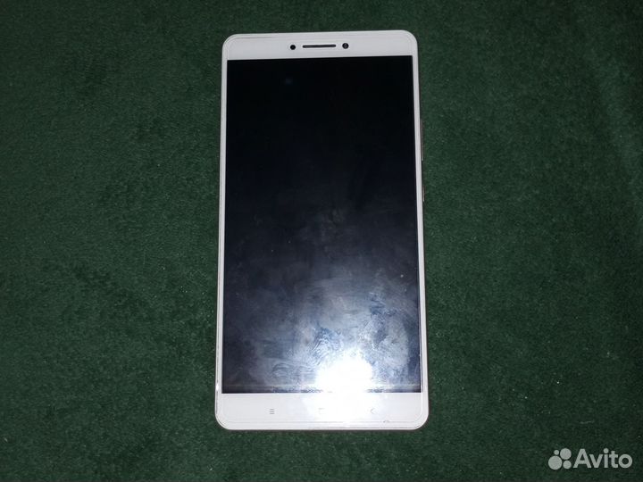 Телефон Xiaomi mi max