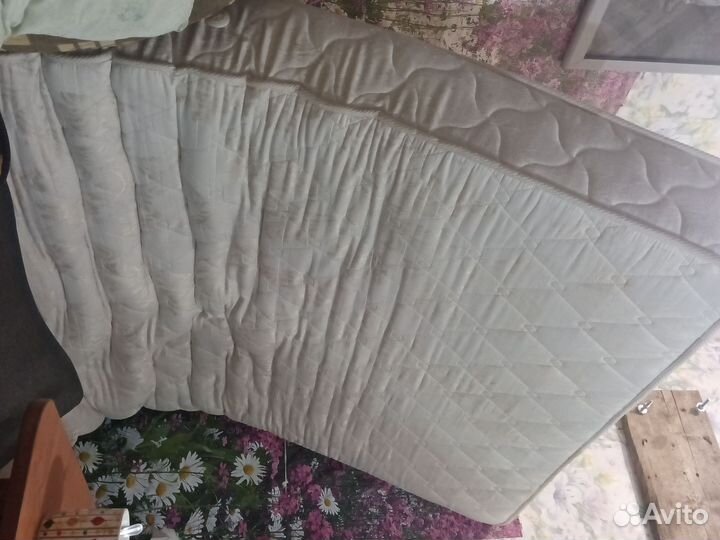 Матрас 140х200 бу