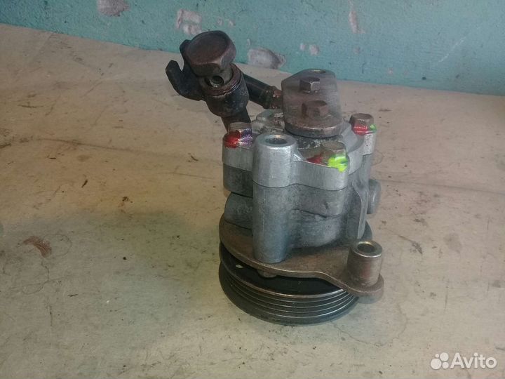 Насос Гура Nissan March K11 CG 1.0