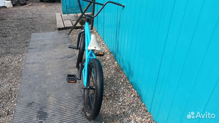 Трюковой велосипед BMX