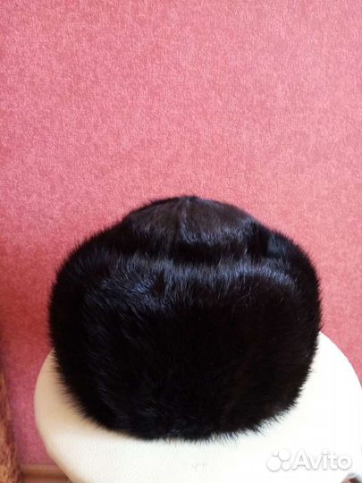 Женская шапка