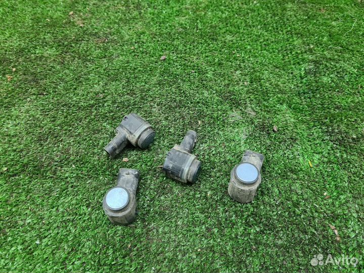 Датчик парктроника парктронник задний 1S0919275C