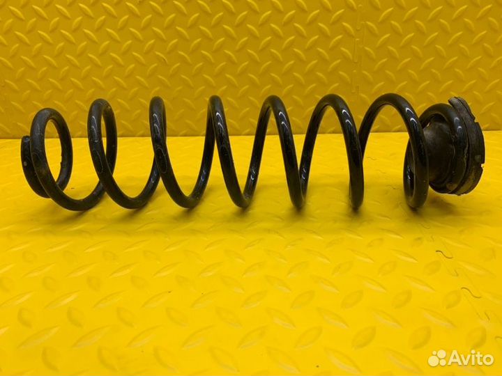 Пружина амортизатора задняя Volkswagen Polo седан