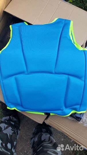 Спасательный жилет неопреновый