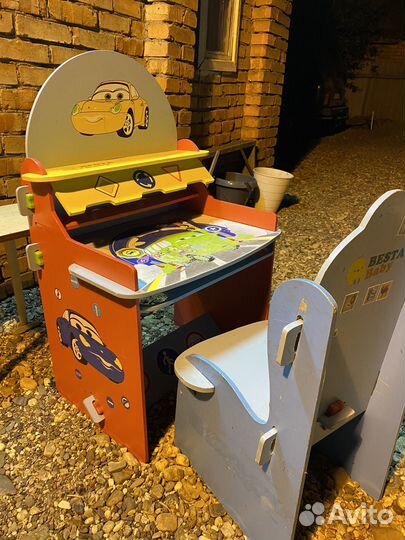 Столик со стульчиком