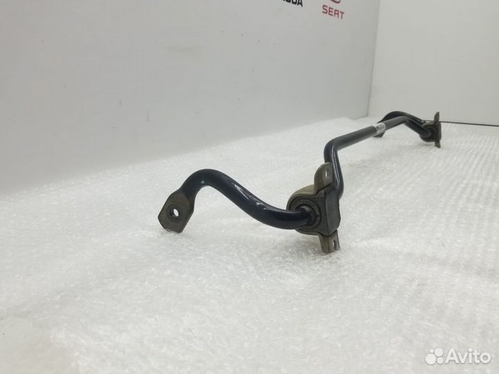 Задний стабилизатор VW Golf 7