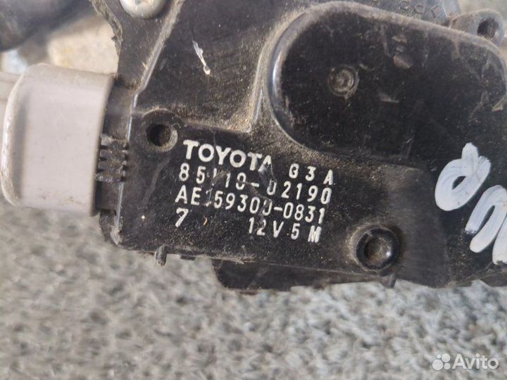 Трапеция дворников Toyota Auris