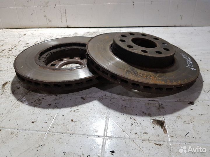 Диск тормозной Skoda Octavia 2013 1.8 турбо МКПП