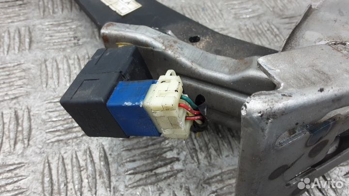 Педаль тормоза Kia Sorento рест. 2007