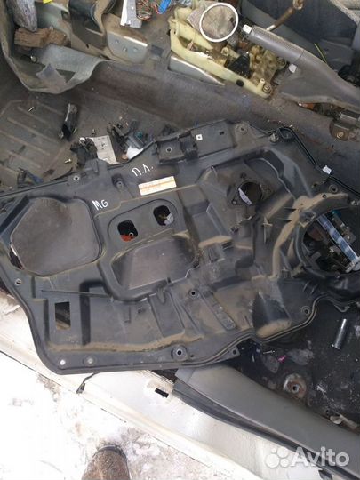 Обшивка двери Mazda 6gg