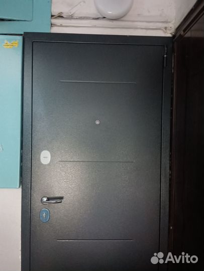 Монтаж входных металлических дверей