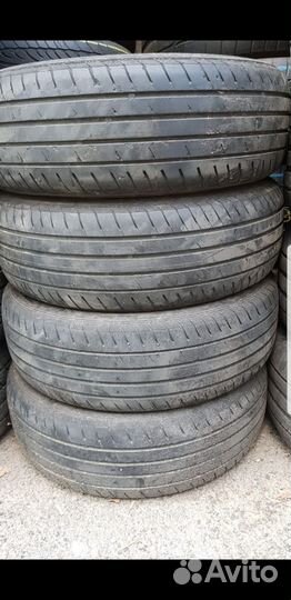 Bridgestone Dueler H/P Sport 215/60 R17