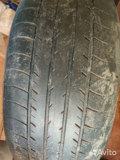 Yokohama BluEarth E70BZ 215/55 R17 94V