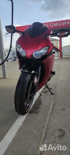 Honda cbr1000rr