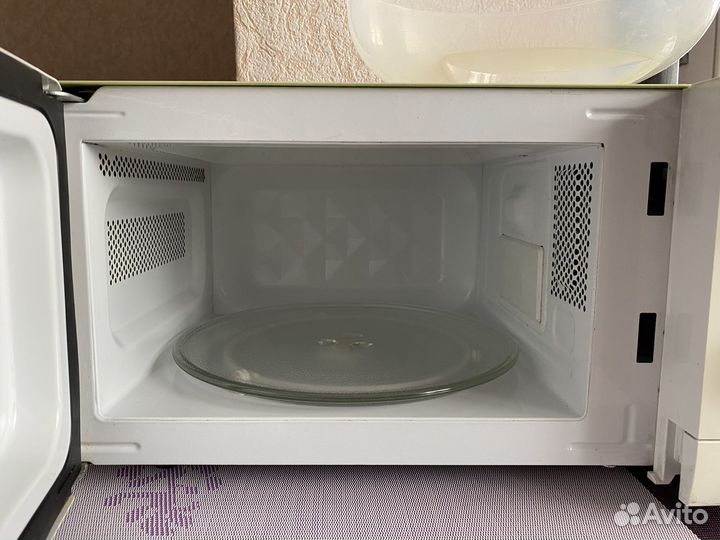 Микроволновая печь