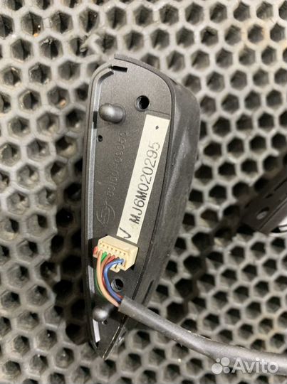 Кнопки в руль Кайрон SsangYong Kyron