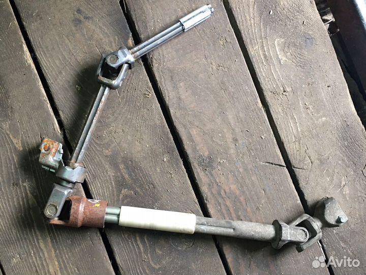 Рулевой карданчик Audi Q-7
