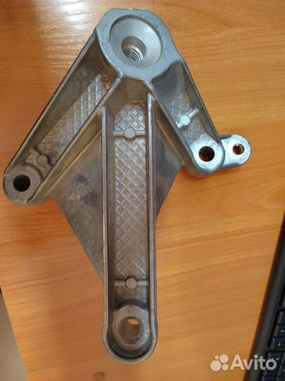 Крепления кпп Renault Logan, Sandero, Largus