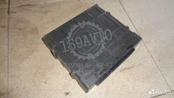 Блок управления двигателем Mitsubishi Carisma