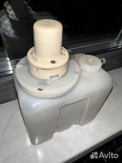 Бачок омывателя ваз 2106