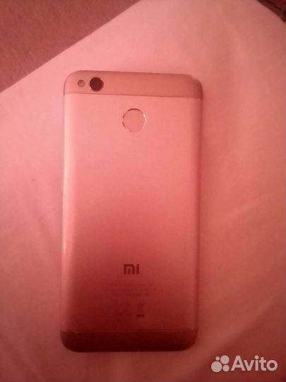 Телефон Xiaomi Redmi 4x