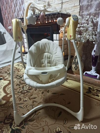 Электронные качели Graco Lovin’Hug