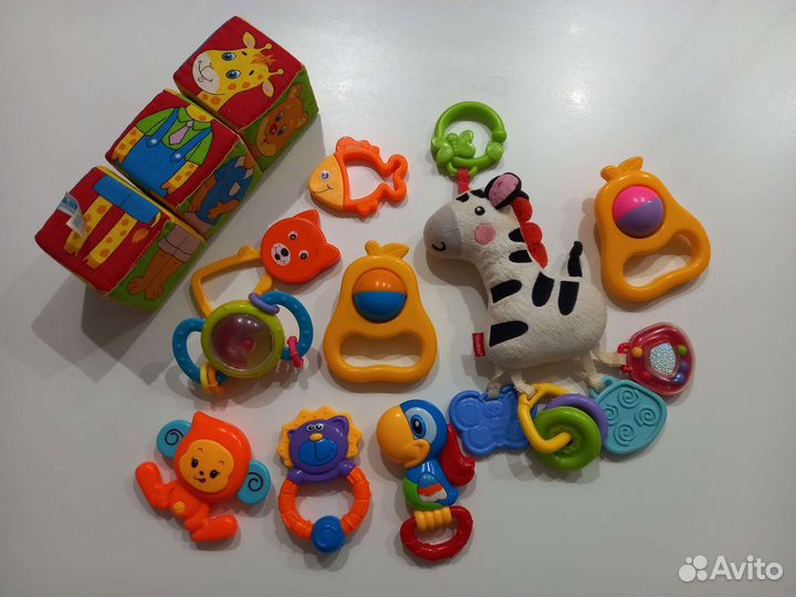 Игрушки погремушки пакетом