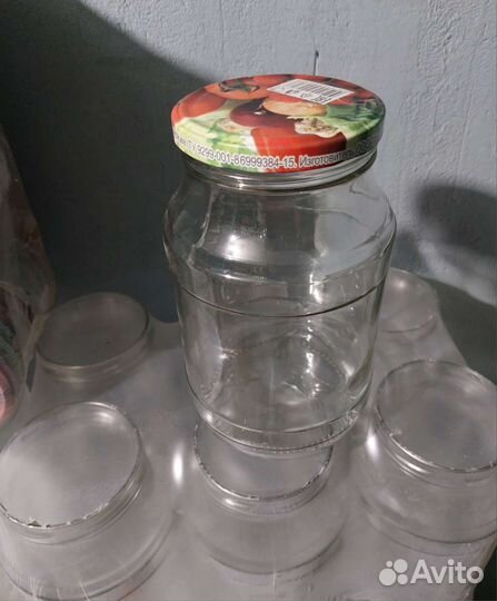 Банка 2х литровая с закручивающейся крышкой