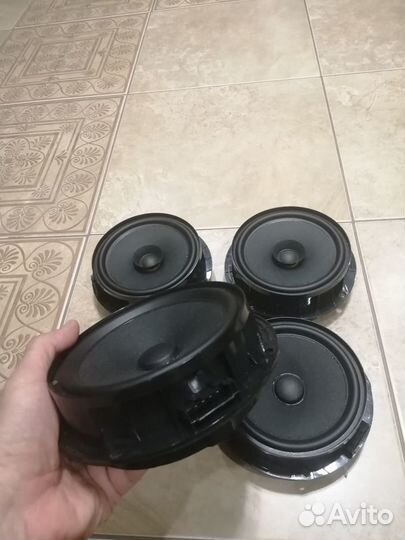 Продам динамики оригинальные со шкоды.снятые с нов