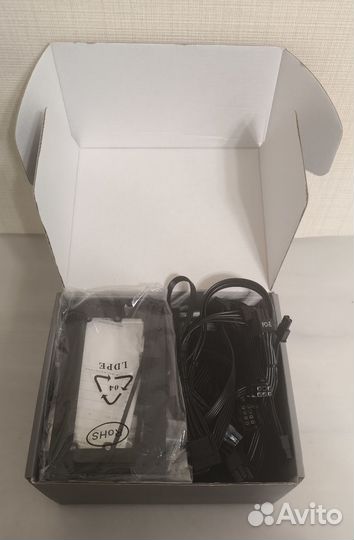 Блок питания Thermaltake Toughpower SFX 550W 80+