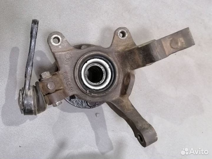 Кулак поворотный передний Kia Shuma 1996-2001