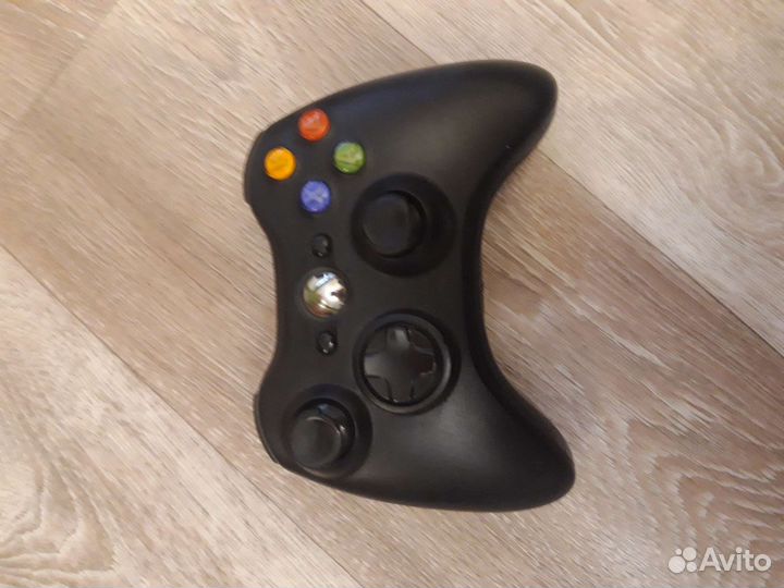 Xbox 360 (freeboot) + лицензионные диски