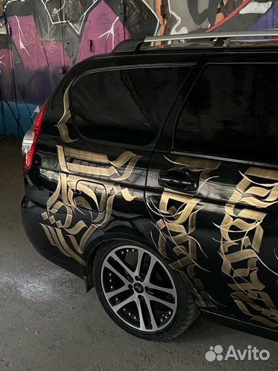 Роспись Стен/Автомобилей/Мебели каллиграфией