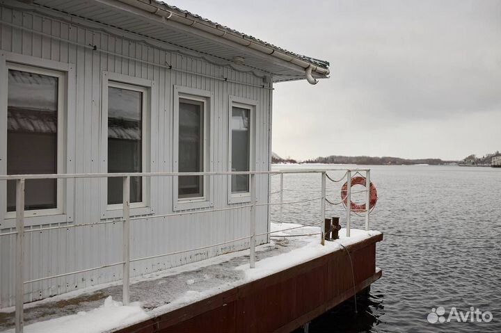 Дебаркадер с водопользованием