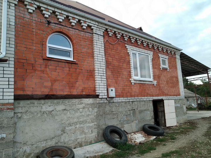 Дом 240 м² на участке 12 сот.