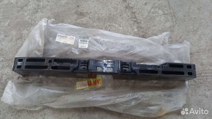 Абсорбер бампера передний Renault Kaptur