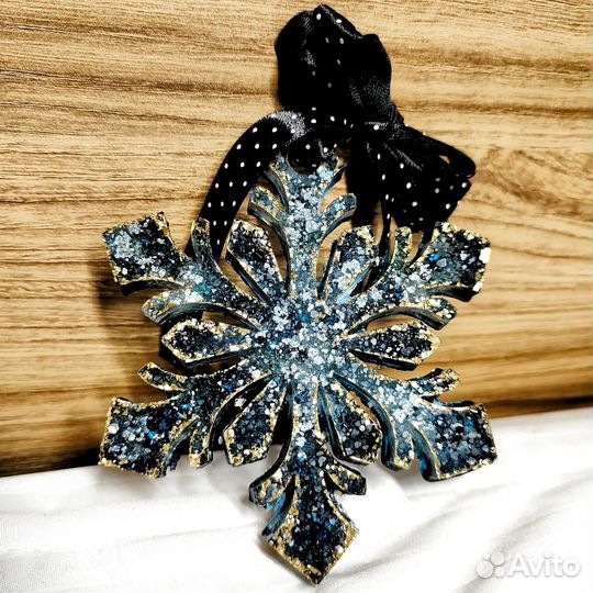 Набор елочных игрушек из эпоксидной смолы