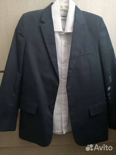 Пиджак для мальчика 9-10лет
